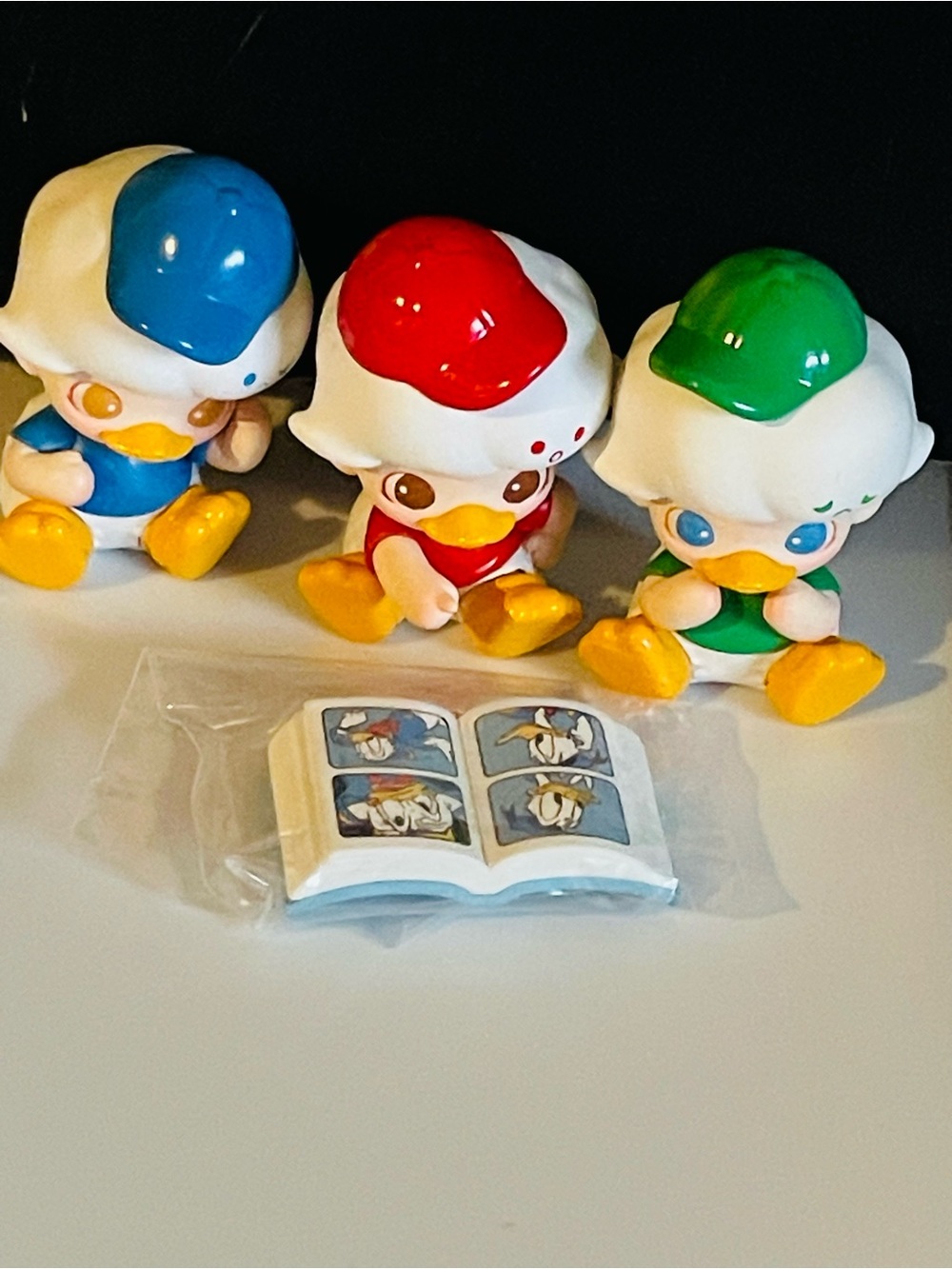 DIMOO WORLD Series Blind Box Figure – Three Nephews w/ ID Card